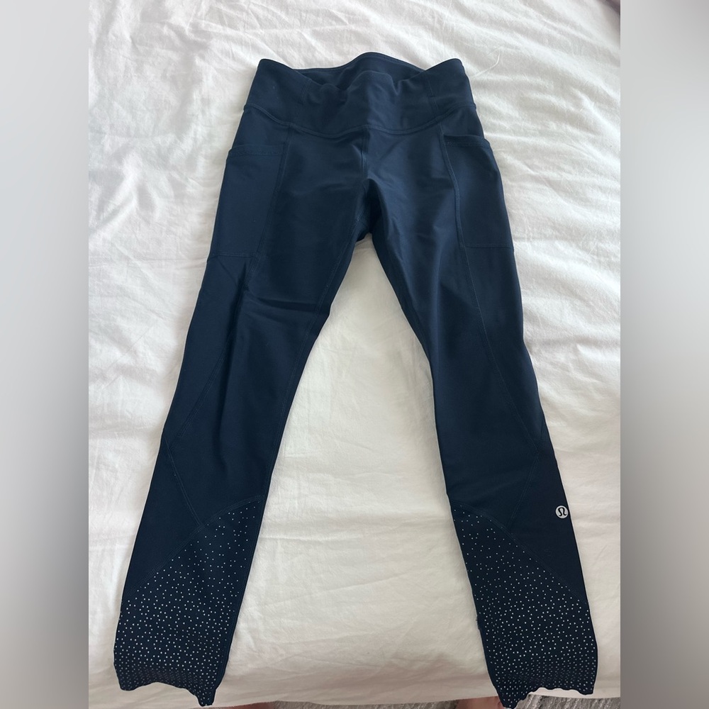 Lululemon Navy Reflective Leggings with Pockets
